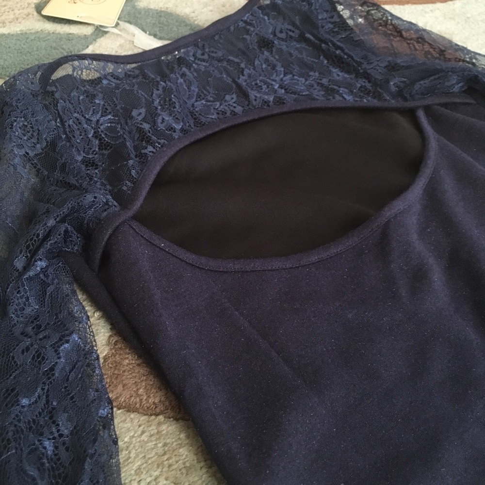 Navy Blue Lace Sleeve Dress - Picture 5 of 11